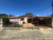 Casa / Sobrado para Venda em Curitiba/PR Campo Comprido...