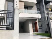 Casa / Sobrado para Venda em Curitiba/PR Capão da Imbuia...