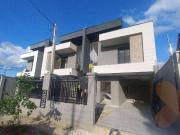 Casa / Sobrado para Venda em Curitiba/PR Capão da Imbuia...
