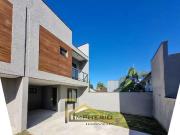 Casa / Sobrado para Venda em Curitiba/PR Capão Raso 3...