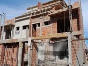 Casa / Sobrado para Venda em Curitiba/PR Capão Raso 3...