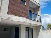 Casa / Sobrado para Venda em Curitiba/PR Capão Raso 3...