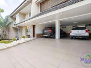 Casa / Sobrado para Venda em Curitiba/PR Capão Raso 4...