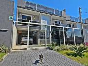 Casa / Sobrado para Venda em Curitiba/PR Capão Raso 4...