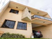 Casa / Sobrado para Venda em Curitiba/PR Fazendinha 3...