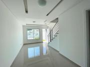 Casa / Sobrado para Venda em Curitiba/PR Ganchinho 2 Quartos