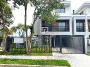 Casa / Sobrado para Venda em Curitiba/PR Guabirotuba 3...