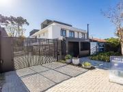 Casa / Sobrado para Venda em Curitiba/PR Guabirotuba 3...