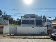 Casa / Sobrado para Venda em Curitiba/PR Guabirotuba 3...