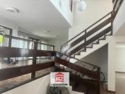 Casa / Sobrado para Venda em Curitiba/PR Guabirotuba 4...