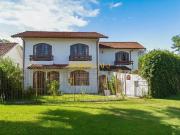 Casa / Sobrado para Venda em Curitiba/PR Guabirotuba 4...