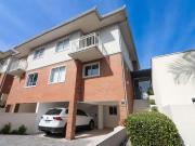 Casa / Sobrado para Venda em Curitiba/PR Guabirotuba 4...