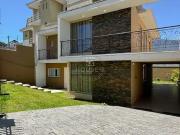 Casa / Sobrado para Venda em Curitiba/PR Guaíra 4 Quartos