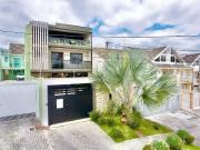 Casa / Sobrado para Venda em Curitiba/PR Guaíra 4 Quartos