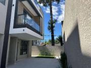 Casa / Sobrado para Venda em Curitiba/PR Hugo Lange 3...