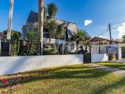 Casa / Sobrado para Venda em Curitiba/PR Hugo Lange 4...