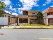 Casa / Sobrado para Venda em Curitiba/PR Jardim das...