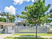 Casa / Sobrado para Venda em Curitiba/PR Mercês 3 Quartos