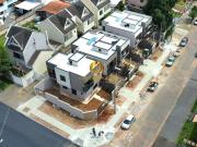 Casa / Sobrado para Venda em Curitiba/PR Novo Mundo 3...