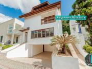 Casa / Sobrado para Venda em Curitiba/PR Orleans 3 Quartos