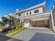 Casa / Sobrado para Venda em Curitiba/PR Santa...