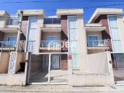 Casa / Sobrado para Venda em Curitiba/PR Pinheirinho 3...