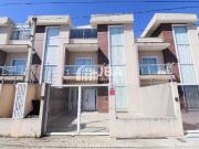 Casa / Sobrado para Venda em Curitiba/PR Pinheirinho 3...