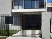 Casa / Sobrado para Venda em Curitiba/PR Pinheirinho 3...