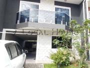 Casa / Sobrado para Venda em Curitiba/PR Pinheirinho 3...