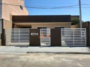 Casa / Sobrado para Venda em Curitiba/PR Pinheirinho 3...