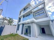 Casa / Sobrado para Venda em Curitiba/PR Pinheirinho 3...