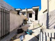 Casa / Sobrado para Venda em Curitiba/PR Pinheirinho 3...