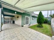 Casa / Sobrado para Venda em Curitiba/PR Pinheirinho 3...