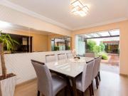 Casa / Sobrado para Venda em Curitiba/PR Portão 3 Quartos