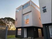 Casa / Sobrado para Venda em Curitiba/PR Portão 3 Quartos