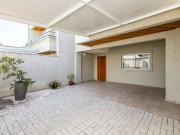 Casa / Sobrado para Venda em Curitiba/PR Portão 3 Quartos