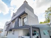 Casa / Sobrado para Venda em Curitiba/PR Portão 4 Quartos