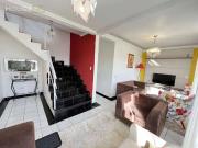 Casa / Sobrado para Venda em Curitiba/PR Portão 6 Quartos