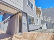 Casa / Sobrado para Venda em Curitiba/PR São Braz 5 Quartos