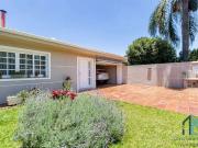 Casa / Sobrado para Venda em Curitiba/PR Santa Cândida 3...