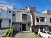 Casa / Sobrado para Venda em Curitiba/PR Santa Cândida 3...
