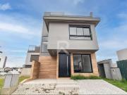 Casa / Sobrado para Venda em Curitiba/PR Santa Cândida 3...