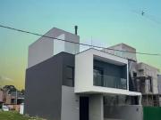 Casa / Sobrado para Venda em Curitiba/PR Santa Cândida 3...