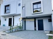 Casa / Sobrado para Venda em Curitiba/PR Santa Cândida 3...