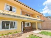 Casa / Sobrado para Venda em Curitiba/PR Santa Cândida 4...