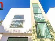 Casa / Sobrado para Venda em Curitiba/PR Santa...