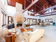 Casa / Sobrado para Venda em Curitiba/PR Santa...