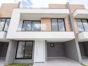 Casa / Sobrado para Venda em Curitiba/PR Santa...