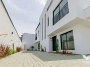 Casa / Sobrado para Venda em Curitiba/PR Santa...