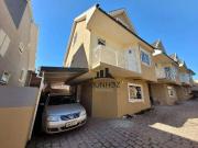 Casa / Sobrado para Venda em Curitiba/PR Santa...
